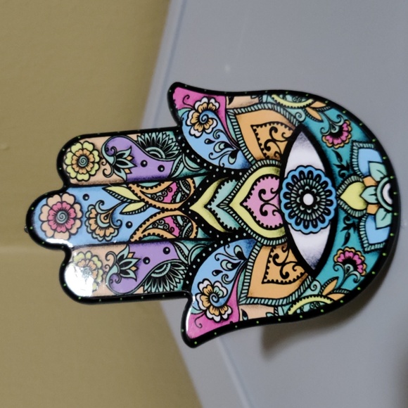 Hamsa Hand porcelain size 4 inches across and 5.75 long - Picture 5 of 5